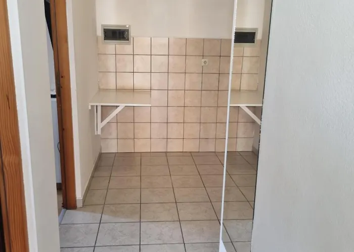 Ivana Biograd Na Moru